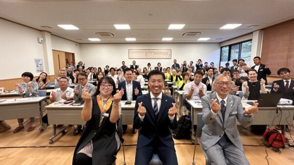 目標設定型（逆算思考型）人生と展開型人生